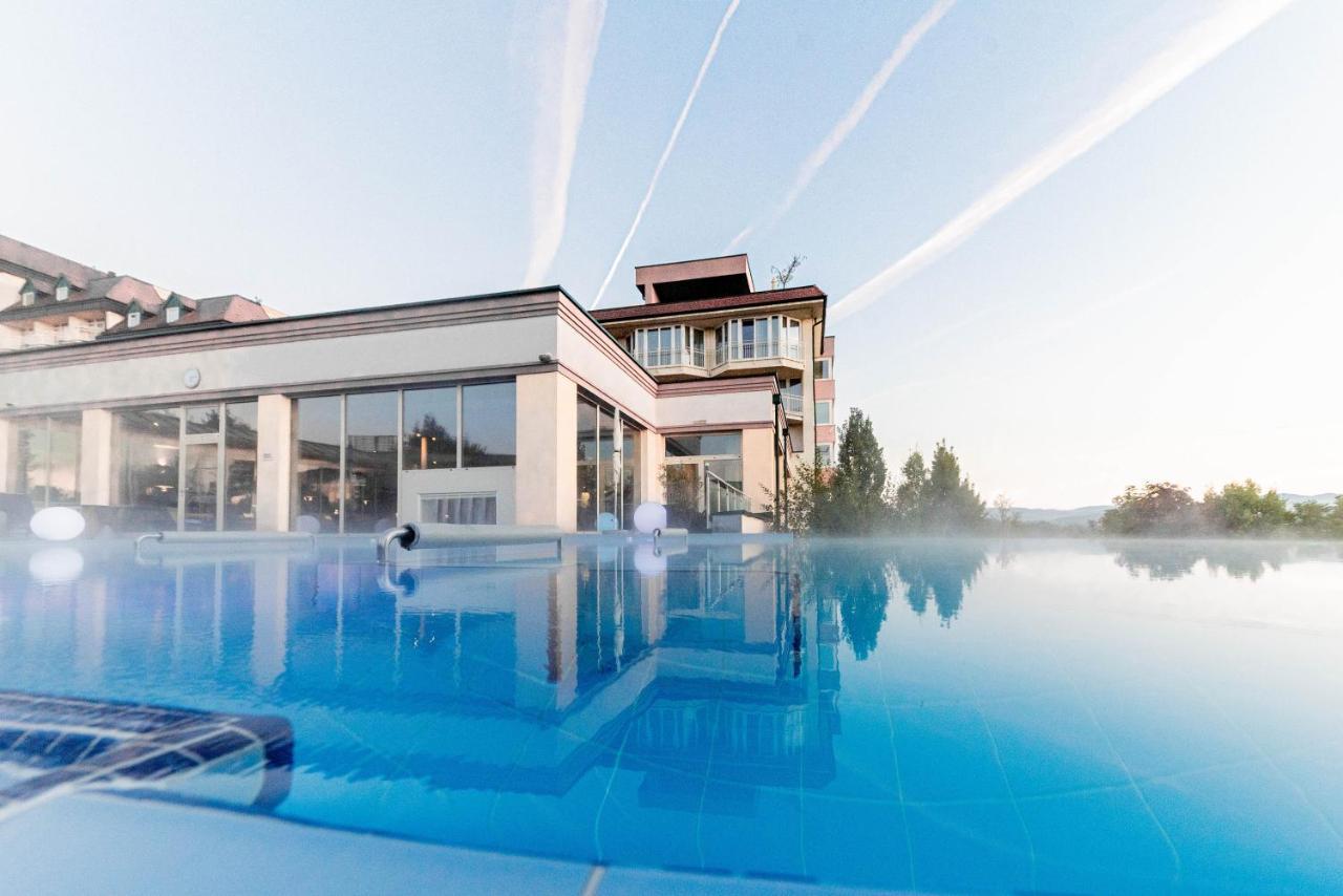 Avita Resort บัด ทัทซ์มันน์สดอร์ฟ ภายนอก รูปภาพ