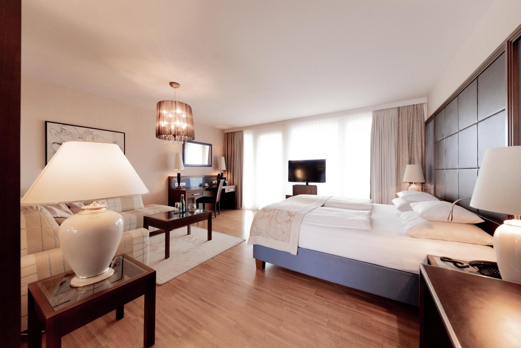 Avita Resort บัด ทัทซ์มันน์สดอร์ฟ ภายนอก รูปภาพ
